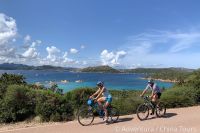 Sardinie-smaragdový ostrov na kole